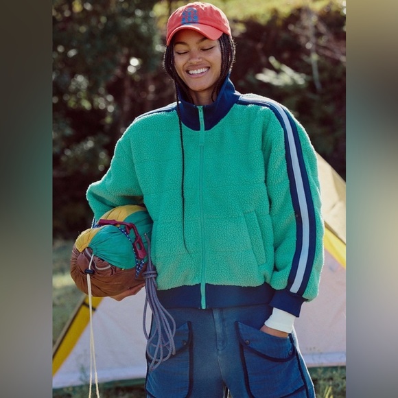 free people movement Jackets & Blazers - Free People Movement XS Oversized Primaloft Insulated Fleece Jacket NWT